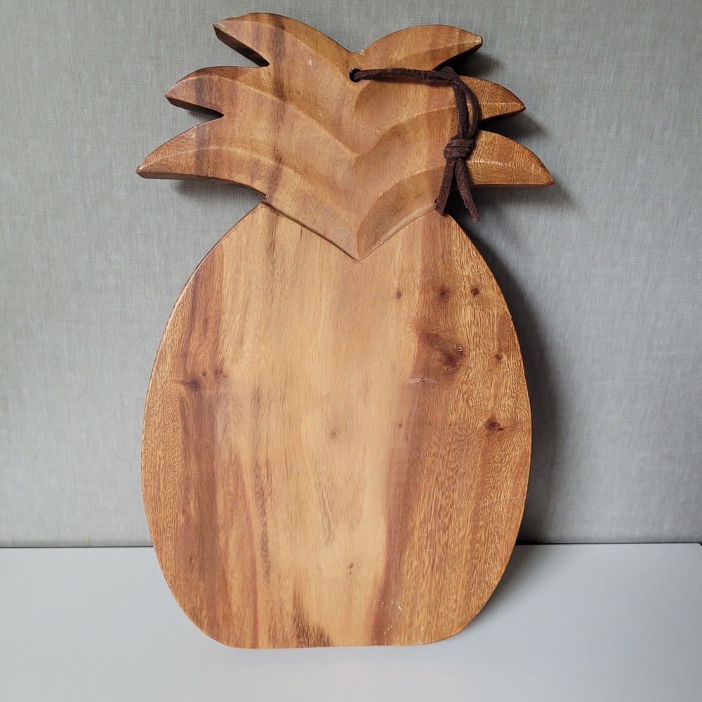 Kanari Woods Pineapple Cutting Board Large Brown Hand Carved Tropical Tiki Decor